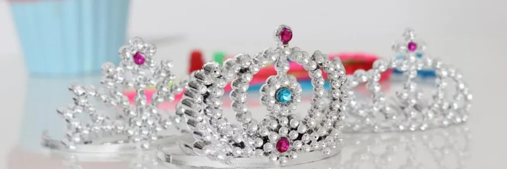 Sparkling tiaras (Princesses theme)